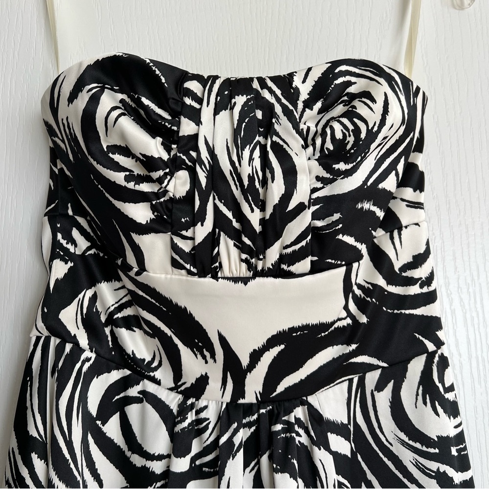White House Black Market Fit and Flare Strapless Cocktail Party Dress Size 0 - Picture 5 of 8